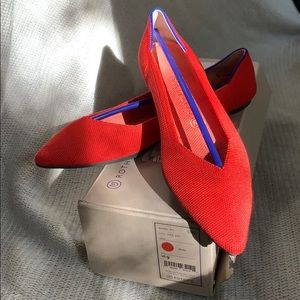 EUC Rothy’s flame points size 9